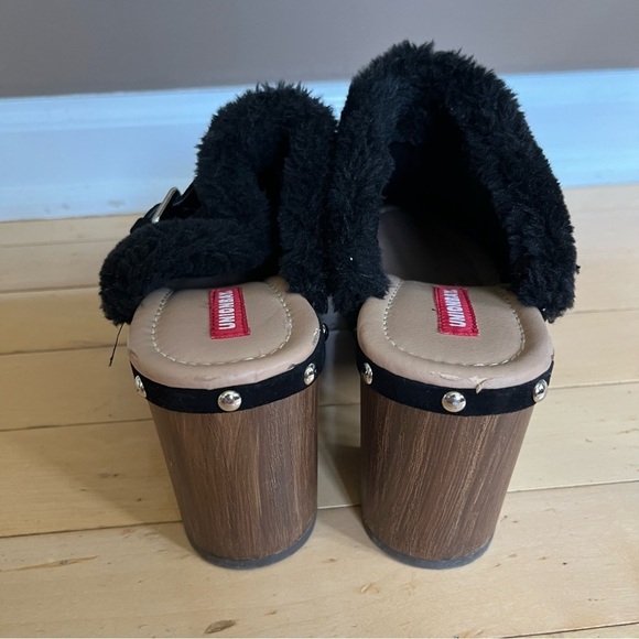 Uninon Bay Shoes Womens 7.5 Samantha Slip On Mule Buckle Clogs Wood Black Fur - Picture 5 of 9